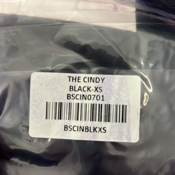 NWT BUMPSUIT The Cindy Maternity Romper Size XSmall - Picture 5 of 5